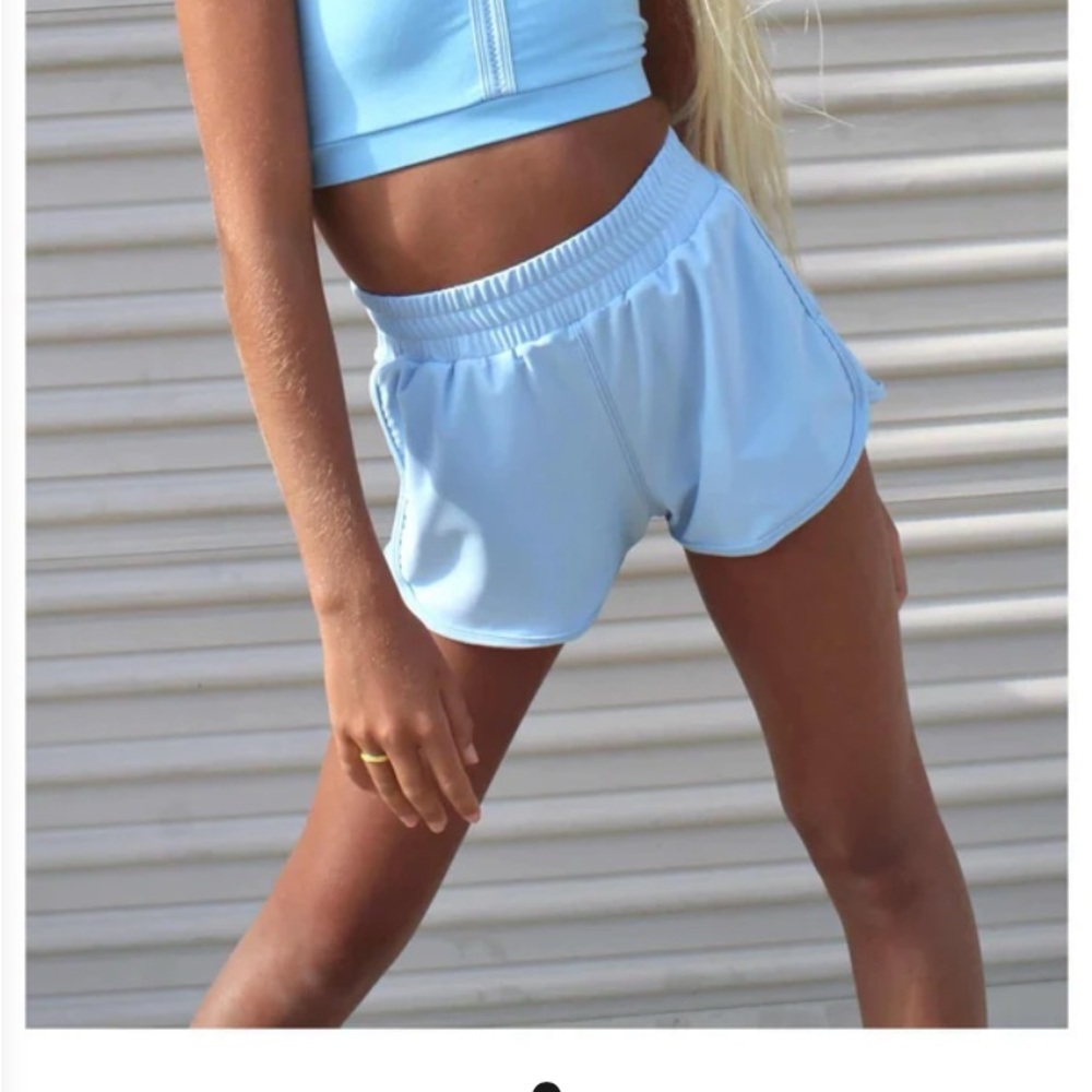 Honeycut Crescent leather like Short size XS